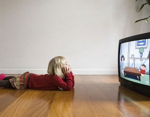 parenting_plan_7_child_watching_tv_18itbe8-18itbfr